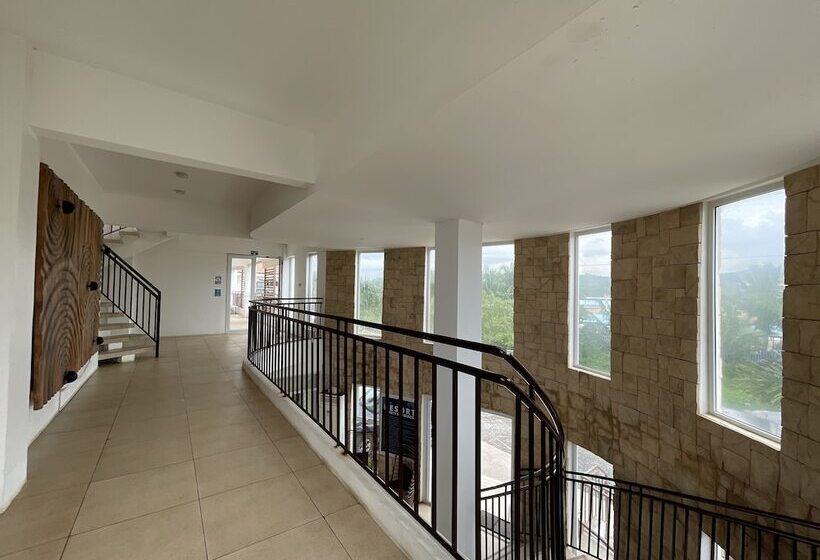 Brisa Marina Beach Resort Powered By Cocotel