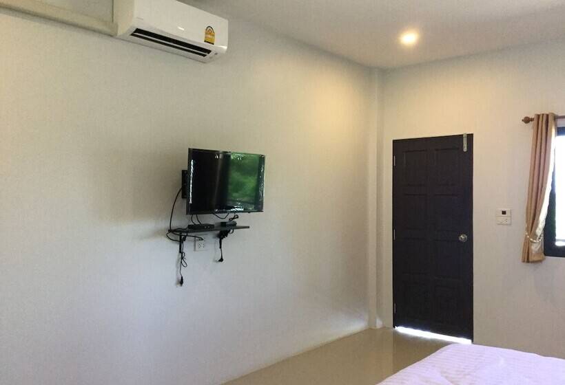 هتل Aromdee Resort