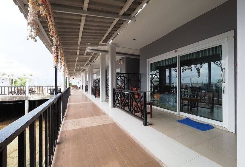 هتل Chidlom Resort By Oyo Rooms
