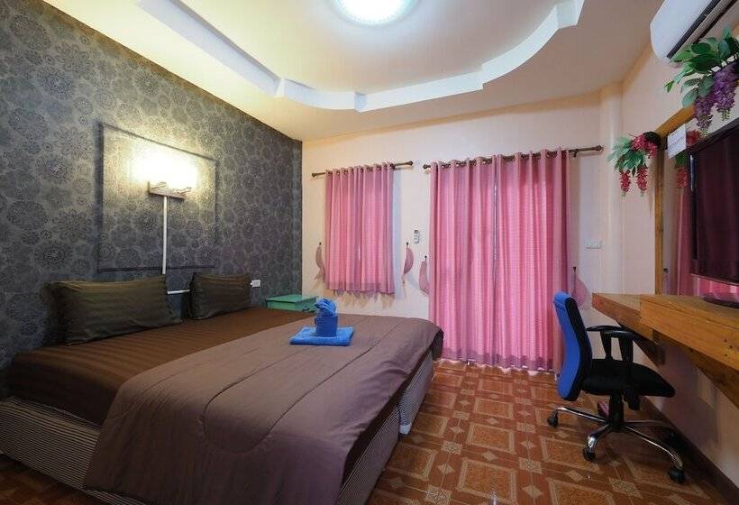 هتل Chidlom Resort By Oyo Rooms