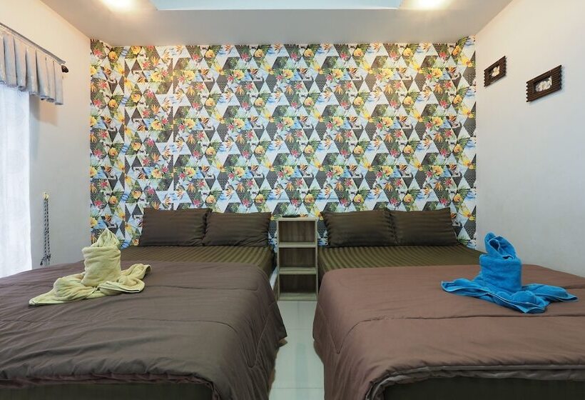 هتل Chidlom Resort By Oyo Rooms