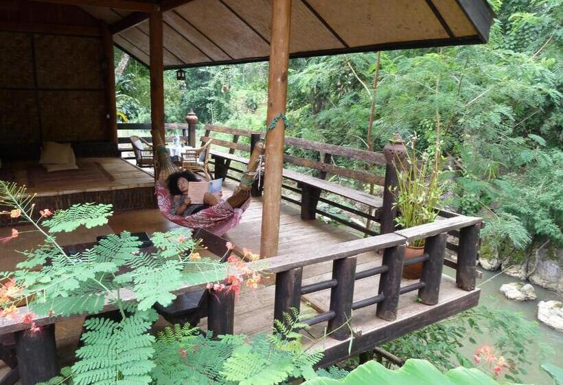 هتل Little Eden Guesthouse