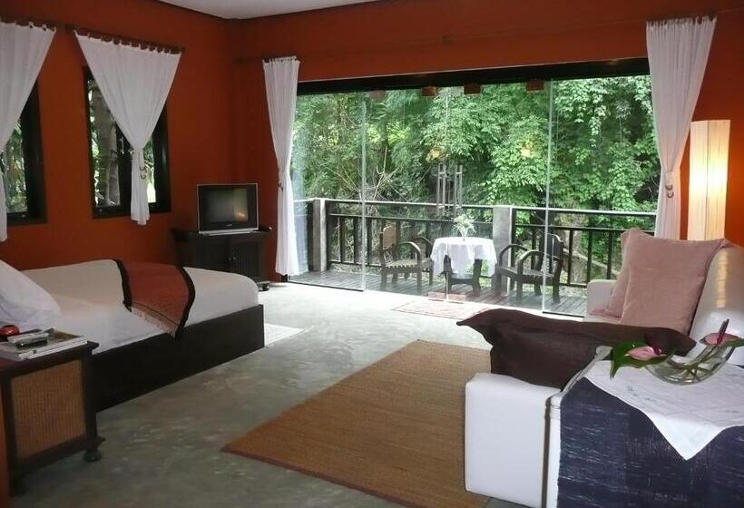 هتل Little Eden Guesthouse