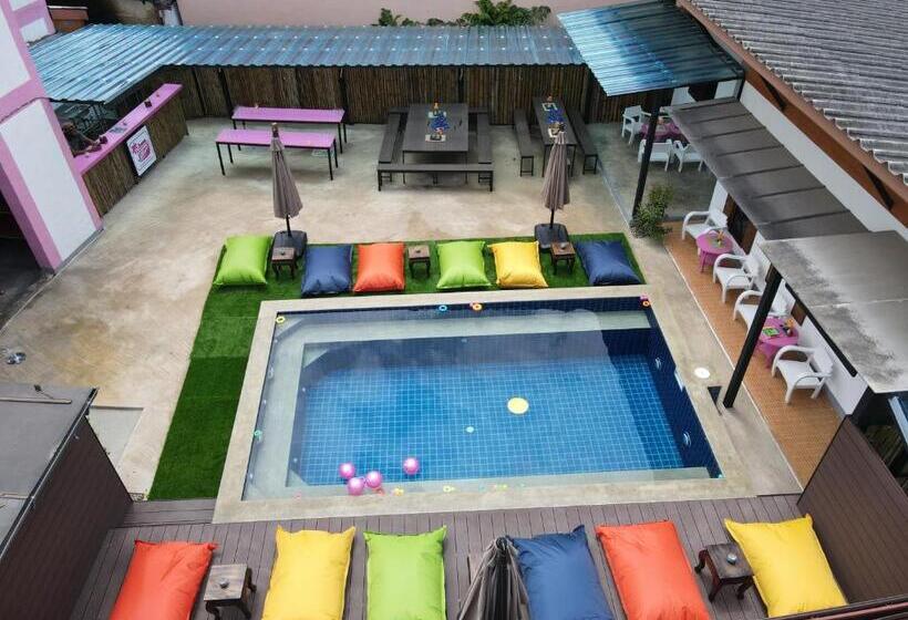 هتل K Bunk Hostel Pai Walking Street