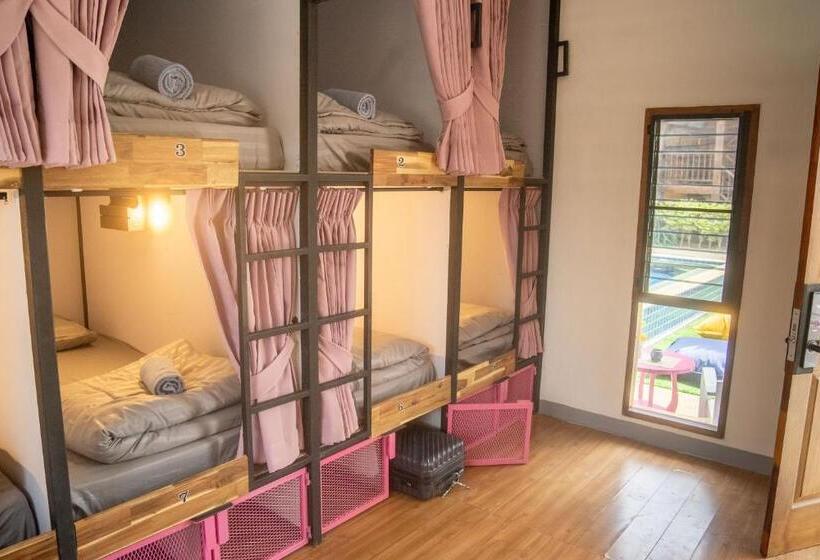 هتل K Bunk Hostel Pai Walking Street