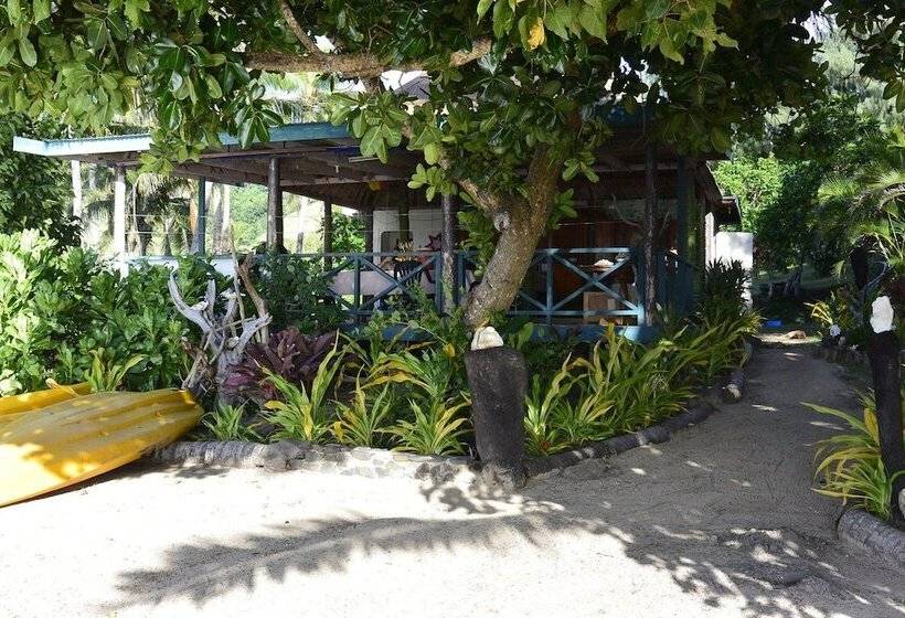 هتل Waitui Basecamp   Hostel