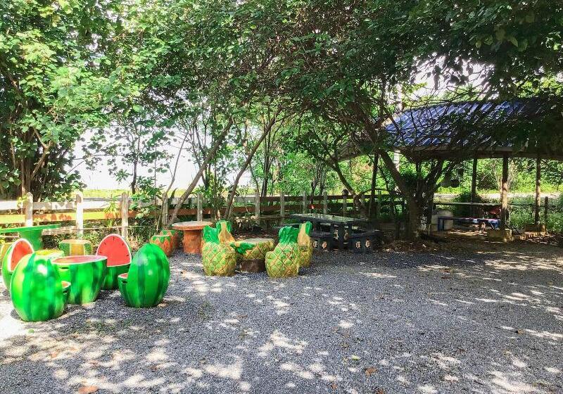 هتل Ban Chomlay Resort Satun