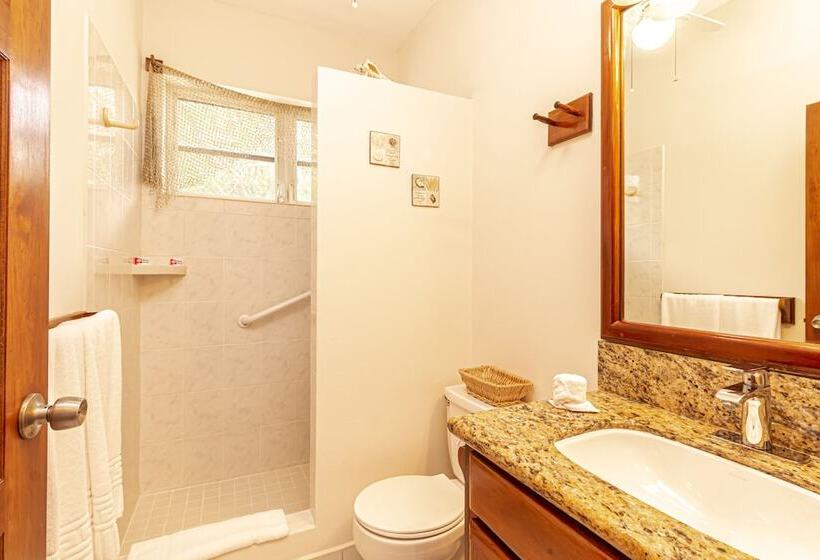 בית מלון כפרי Coral Bay Villas