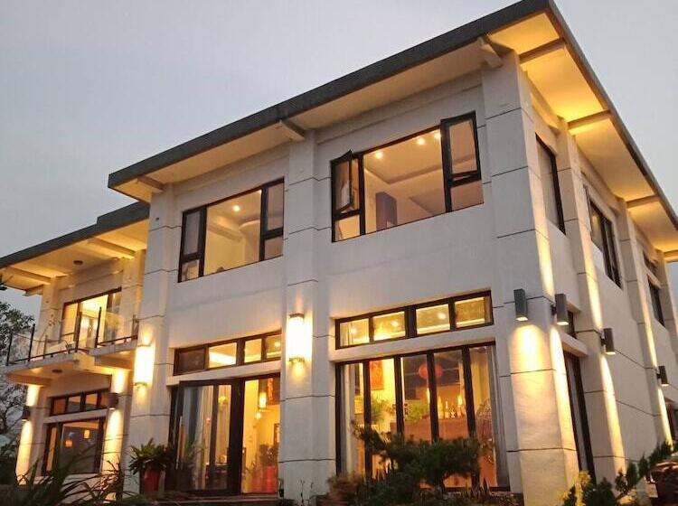 هتل Moonstone Bed And Breakfast