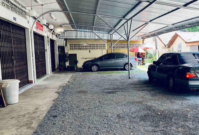 هتل Srithong Guesthouse