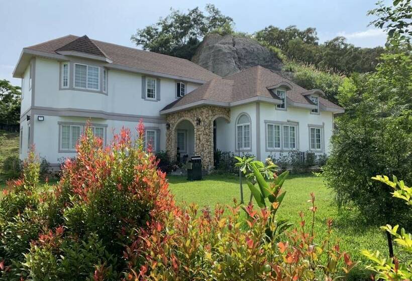 هتل Thomas Villas