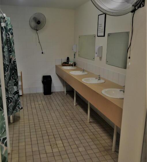 فندق صغير Youth Shack Backpackers Darwin