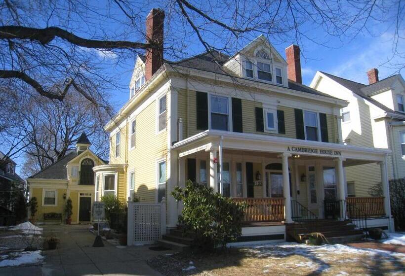 تختخواب و صبحانه A Cambridge House Inn