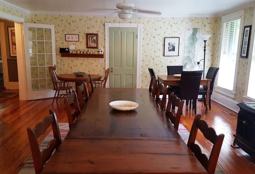 住宿加早餐  Hummingbird Inn