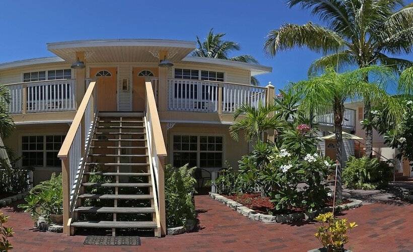 צימר Manatee Bay Inn   Near Fishing Pier Fort Myers Beach