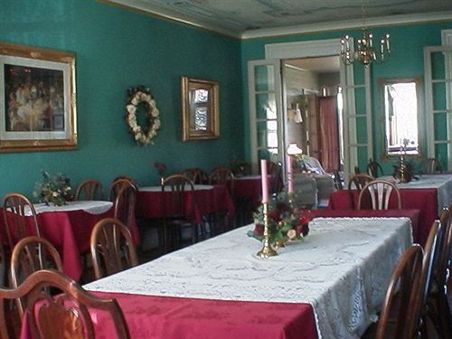 مبيت وإفطار Russell-cooper House