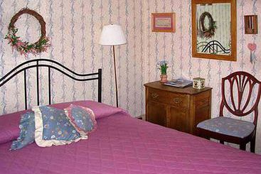 Bed and Breakfast The Combes Family Inn