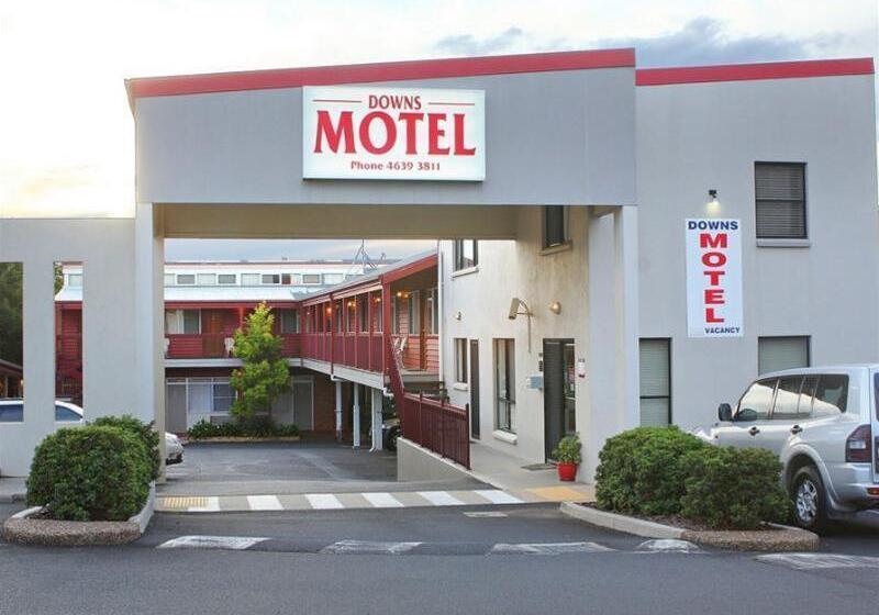 Downs Motel