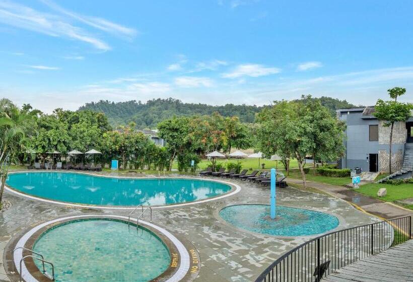 فندق Club Mahindra Corbett