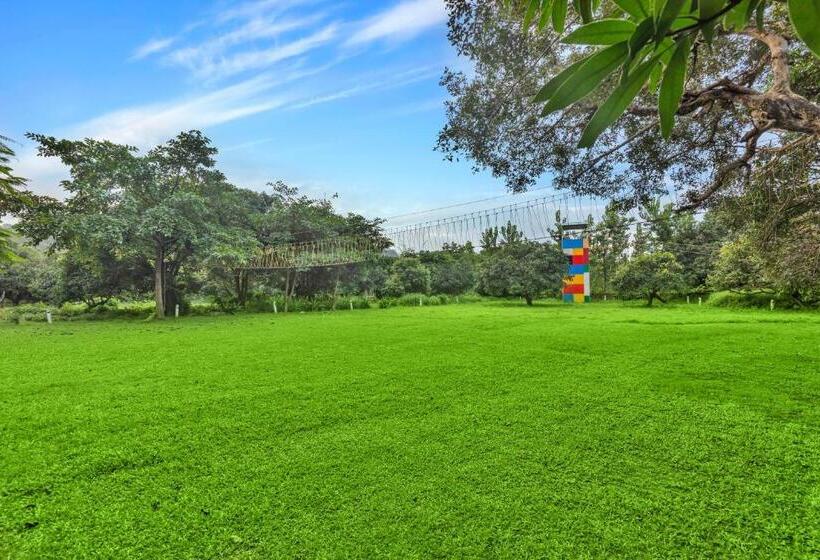 فندق Club Mahindra Corbett