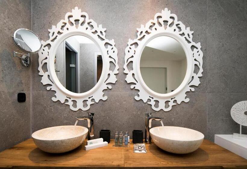 בית מלון כפרי Insula Alba Resort & Spa