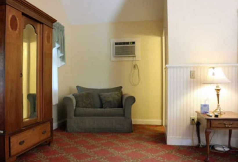 هتل Kearsarge Inn
