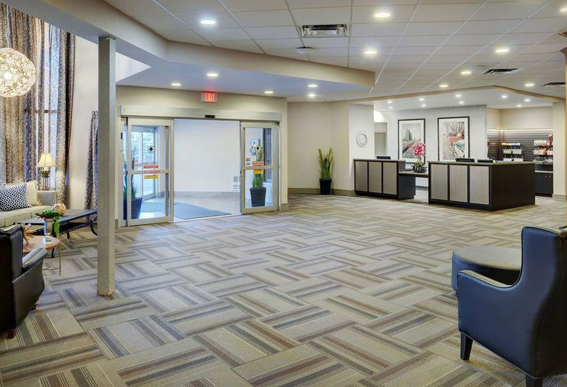 בית מלון כפרי Stonebridge  Grande Prairie