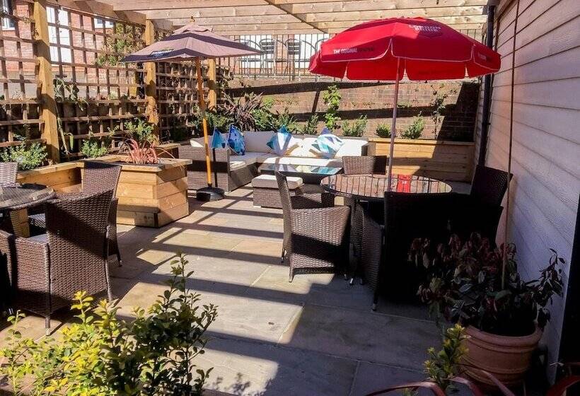 בית מלון כפרי The Angel