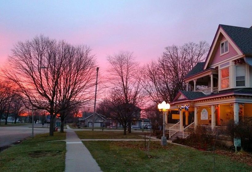 Hotel The Blue Belle Inn Bed And Breakfast