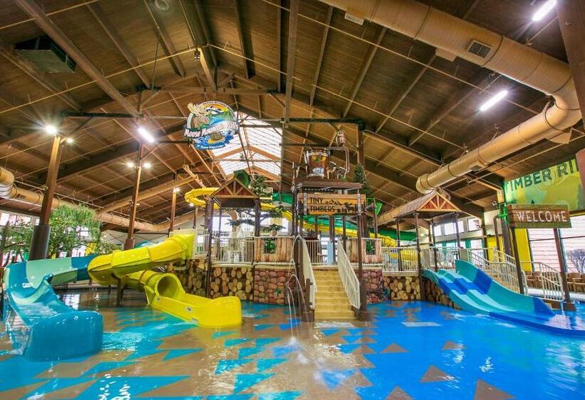 هتل Timber Ridge Lodge And Waterpark