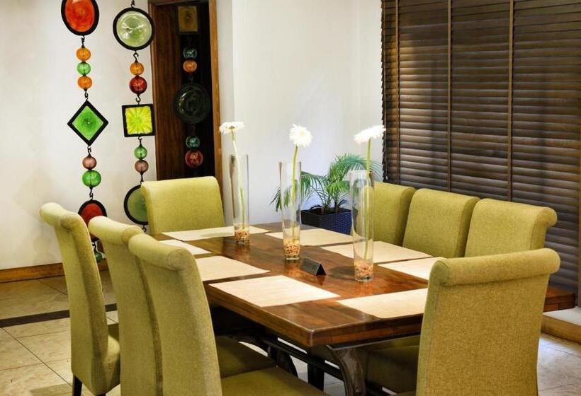 酒店 The Zehneria By Sarovar Portico India