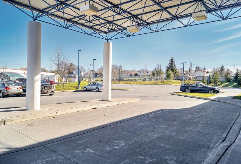 Motel 6peterborough, On