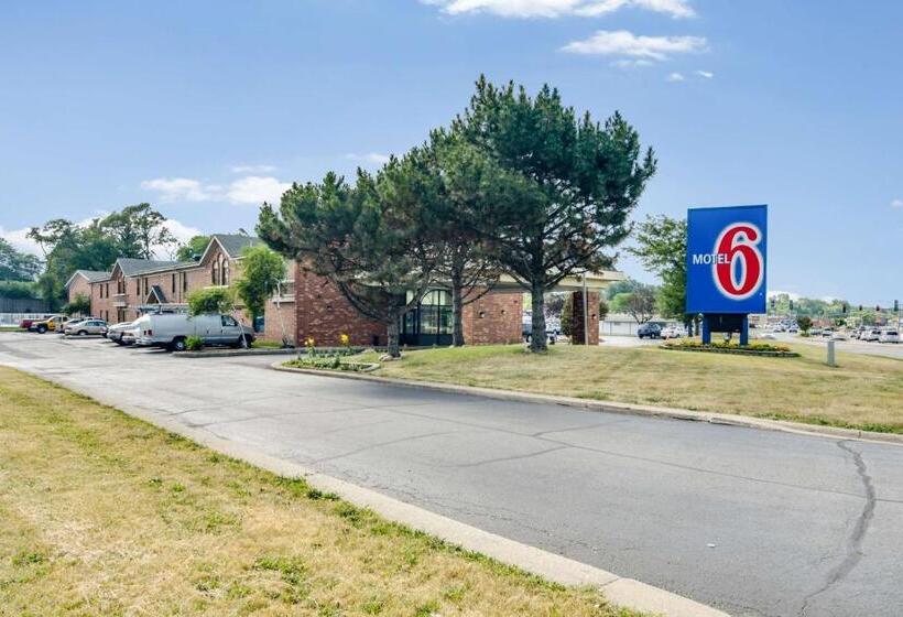 Motel 6waukegan, Il