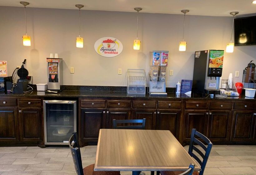 מוטל Super 8 By Wyndham Jackson