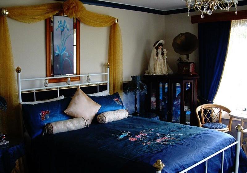 بنسيون Moonlight Bay B&b Guest House