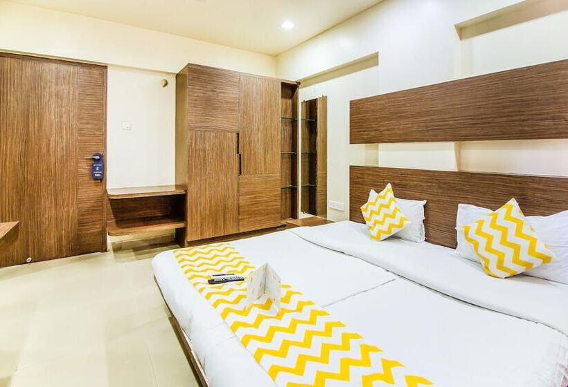 Отель Treebo Blossom   Viman Nagar