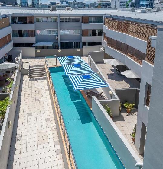 Fv4006 Apartments