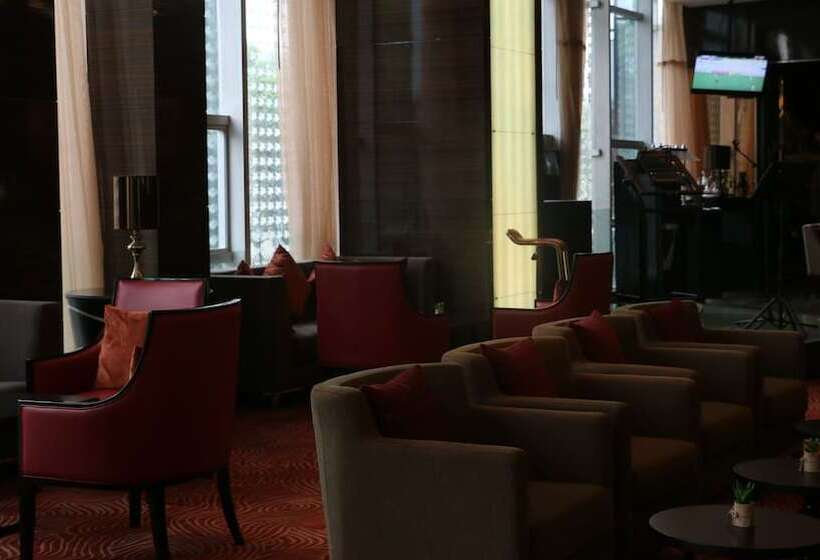 בית מלון כפרי Holiday Inn Nanchang Riverside By Ihg