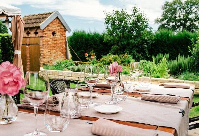 בית מלון כפרי La Bonne Auberge