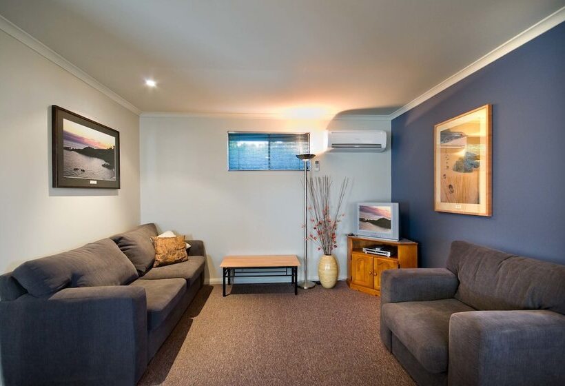 فندق Leisure Ville Holiday Centre