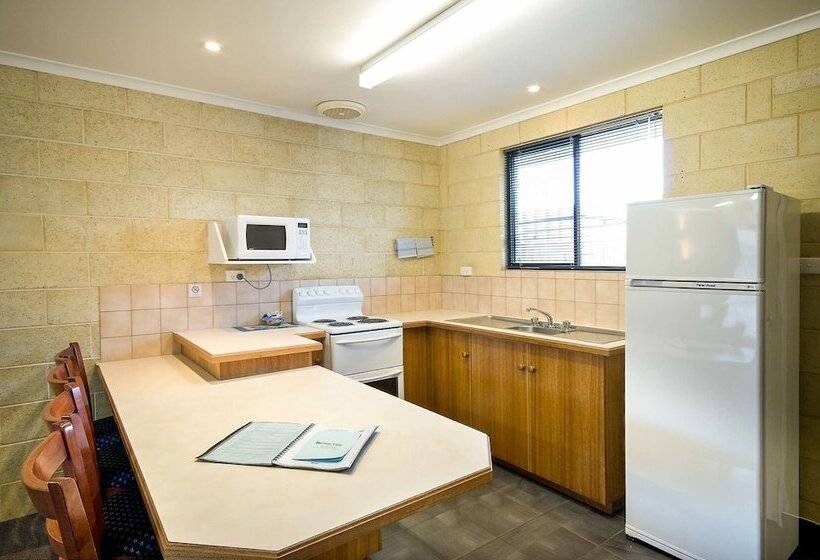 فندق Leisure Ville Holiday Centre