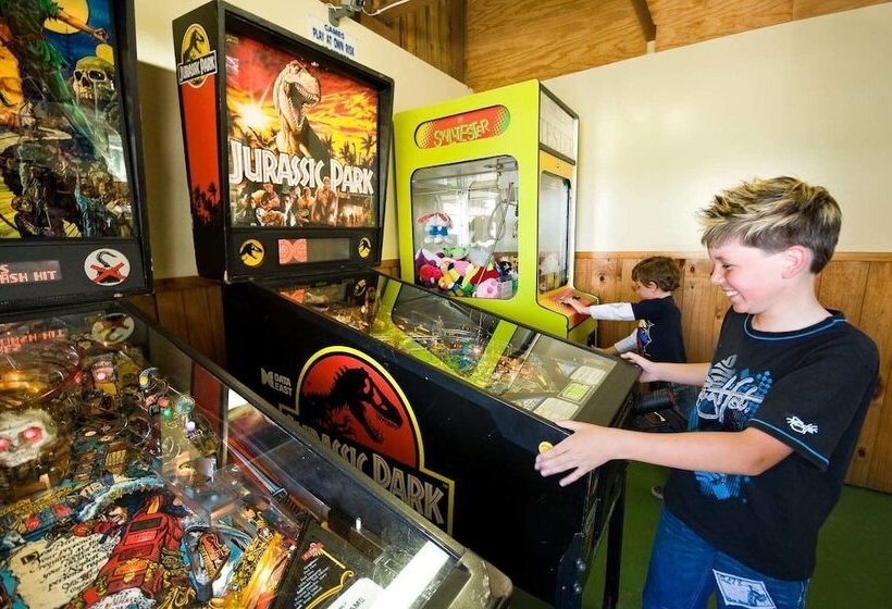 فندق Leisure Ville Holiday Centre