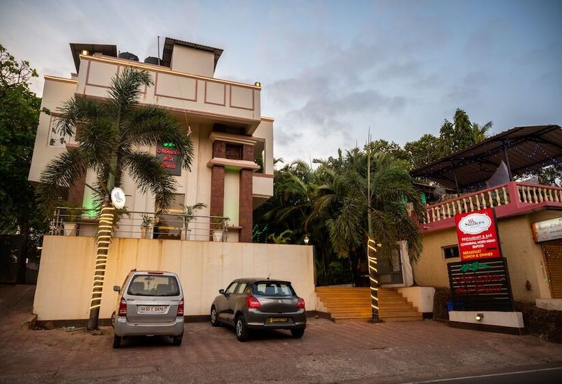 هتل La Oasis By Meraden