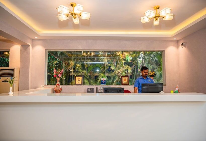 هتل La Oasis By Meraden