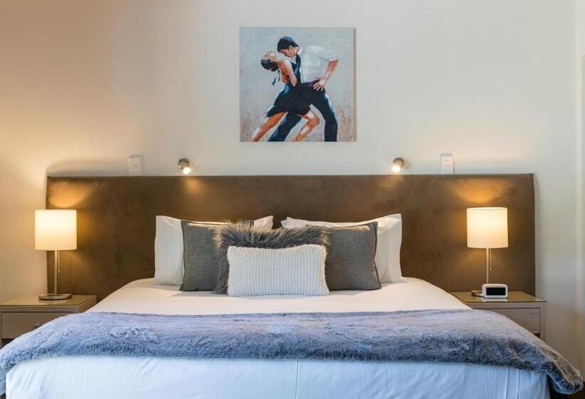 مُتل Century Park