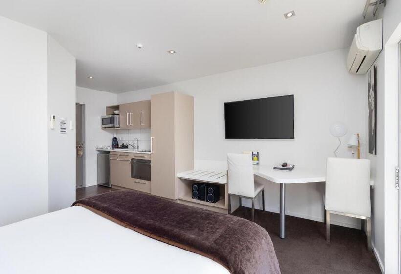 مُتل Century Park