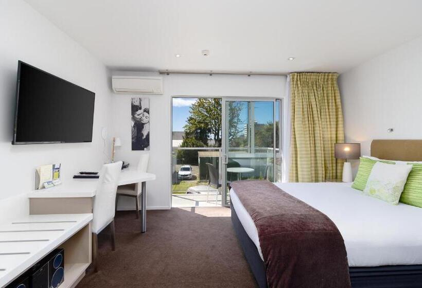 مُتل Century Park