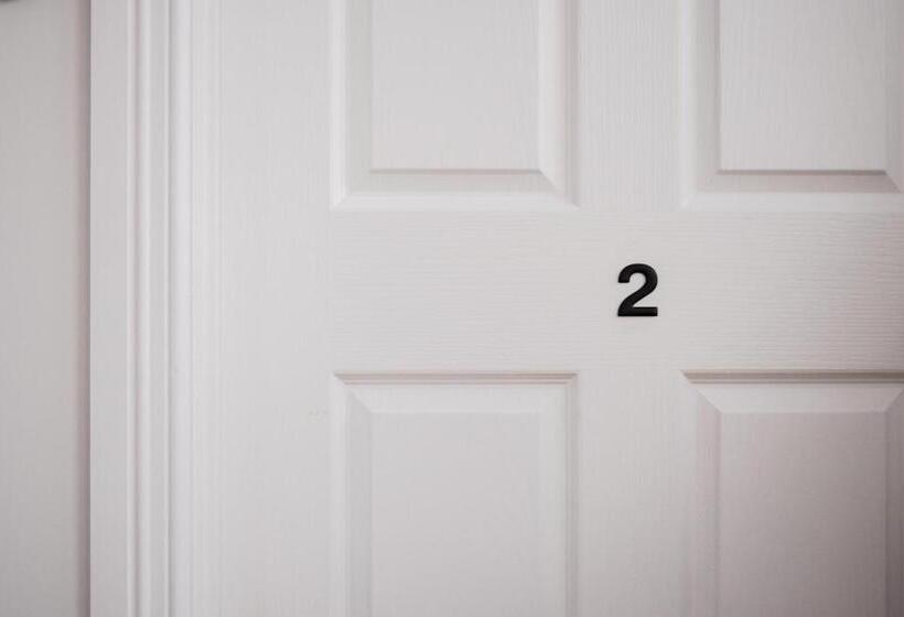 פנסיון Walton House