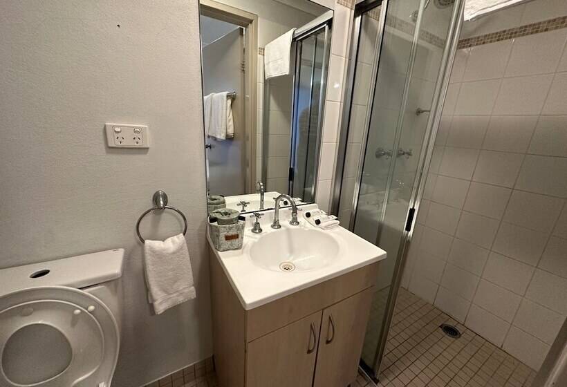 Sydney Airport Suites
