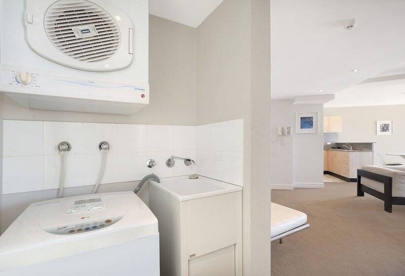 Sydney Airport Suites